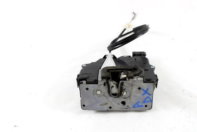 CENTRALNI ZAKLEP SPREDNJIH VRAT  OEM N. 51905681 ORIGINAL REZERVNI DEL FIAT PUNTO 199 MK3 (2011 - 2017)BENZINA/METANO LETNIK 2015