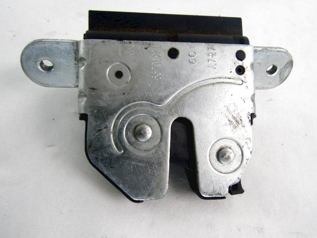 ZAKLEPANJE PRTLJA?NIH VRAT  OEM N. 55701971 ORIGINAL REZERVNI DEL FIAT GRANDE PUNTO 199 (2005 - 2012) BENZINA LETNIK 2006