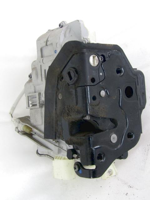 CENTRALNO ZAKLEPANJE ZADNJIH DESNIH VRAT OEM N. 4F1839016 ORIGINAL REZERVNI DEL AUDI A3 MK2 8P 8PA 8P1 (2003 - 2008)BENZINA LETNIK 2005