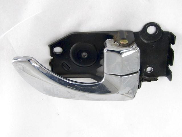 NOTRANJA KLJUKA  OEM N. 8262026000OW ORIGINAL REZERVNI DEL HYUNDAI SANTA FE SM MK1 (2000 - 2006) DIESEL LETNIK 2005