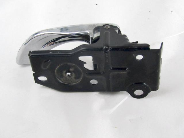 NOTRANJA KLJUKA  OEM N. 8262026000OW ORIGINAL REZERVNI DEL HYUNDAI SANTA FE SM MK1 (2000 - 2006) DIESEL LETNIK 2005