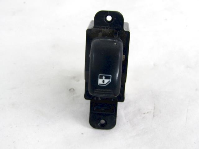 ZADNJE STIKALO OEM N. 93580-26100 ORIGINAL REZERVNI DEL HYUNDAI SANTA FE SM MK1 (2000 - 2006) DIESEL LETNIK 2005