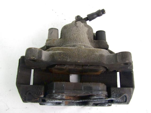 SPREDNJE DESNE ZAVORNE CELJUSTI  OEM N. 1K0615124E ORIGINAL REZERVNI DEL AUDI A3 MK2R 8P 8PA 8P1 8P7 (2008 - 2012)DIESEL LETNIK 2011