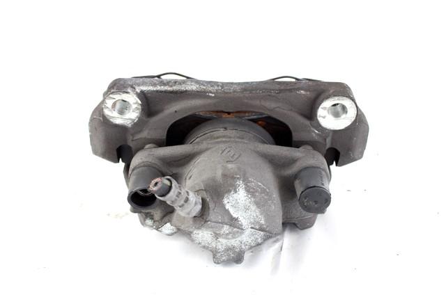 SPREDNJE DESNE ZAVORNE CELJUSTI  OEM N. 410018218R ORIGINAL REZERVNI DEL RENAULT CAPTUR J5 H5 (2013 - 2019) DIESEL LETNIK 2014