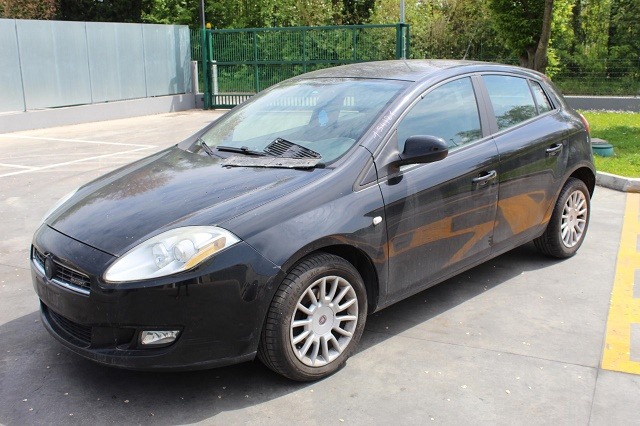 FIAT BRAVO 1.9 D 88KW 5M 5P (2007) RICAMBI IN MAGAZZINO