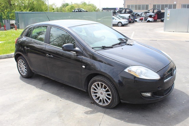 FIAT BRAVO 1.9 D 88KW 5M 5P (2007) RICAMBI IN MAGAZZINO