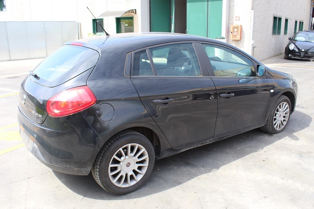 FIAT BRAVO 1.9 D 88KW 5M 5P (2007) RICAMBI IN MAGAZZINO