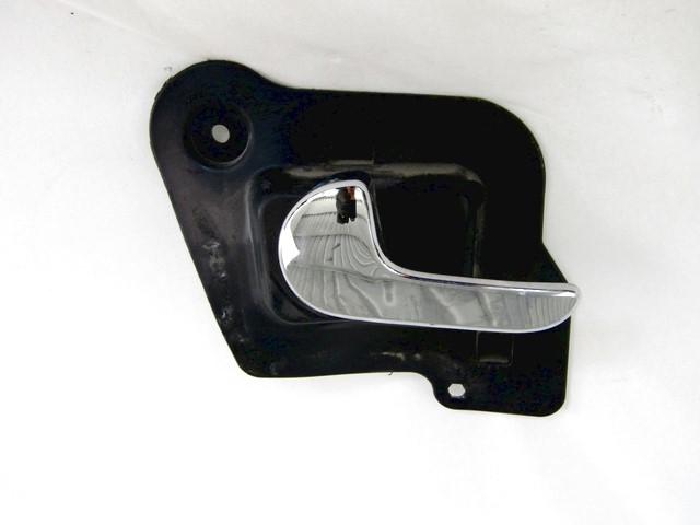 NOTRANJA KLJUKA  OEM N. 13121864 ORIGINAL REZERVNI DEL OPEL MERIVA A X03 R (2006 - 2010) DIESEL LETNIK 2006