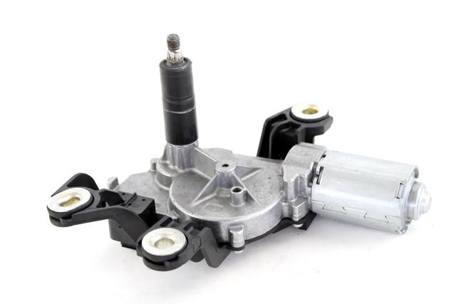 MOTORCEK ZADNJEGA BRISALCA OEM N. 5K6955711B ORIGINAL REZERVNI DEL VOLKSWAGEN POLO 6R1 6C1 (06/2009 - 02/2014) DIESEL LETNIK 2011