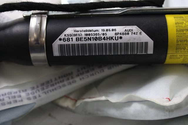 ZRACNA BLAZINA GLAVA DESNA OEM N. 8P4880742E ORIGINAL REZERVNI DEL AUDI A3 MK2 8P 8PA 8P1 (2003 - 2008)DIESEL LETNIK 2006