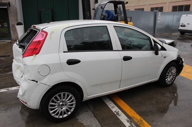 FIAT PUNTO 1.2 B 51KW 5M 5P (2016) RICAMBI IN MAGAZZINO