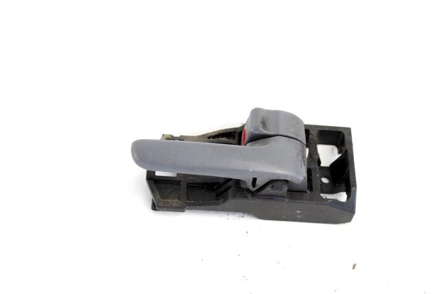 NOTRANJA KLJUKA  OEM N. 69205-30150 ORIGINAL REZERVNI DEL TOYOTA RAV 4 A2 MK2 (2000 - 2006) BENZINA LETNIK 2002