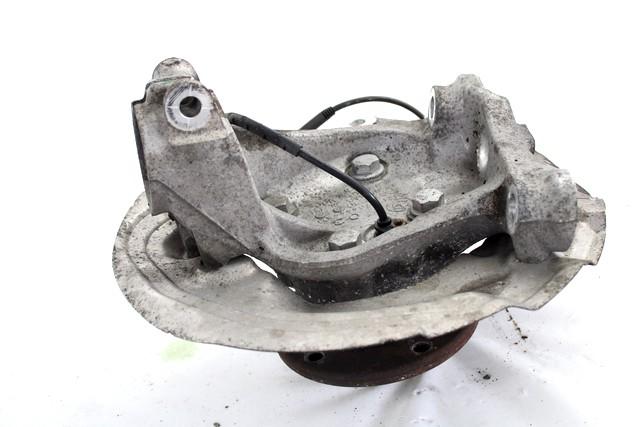 VRTLJIVI LEZAJ DESNO / PESTO KOLESA Z LEZAJEM SPREDAJ OEM N. 31216764444 ORIGINAL REZERVNI DEL BMW SERIE 1 BER/COUPE/CABRIO E81/E82/E87/E88 LCI R (2007 - 2013) DIESEL LETNIK 2008