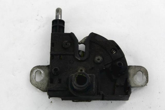 ZAKLEP POKROVA MOTORJA  OEM N. XS41-16700-AG ORIGINAL REZERVNI DEL FORD TRANSIT CONNECT/TOURNEO MK1 P65 P70 P80 (2002 - 2012) DIESEL LETNIK 2009