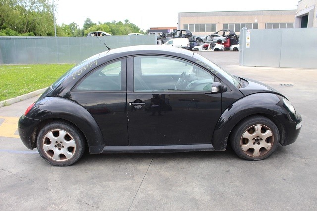 VOLKSWAGEN NEW BEETLE 1.9 D 74KW 5M 3P (2003) RICAMBI IN MAGAZZINO