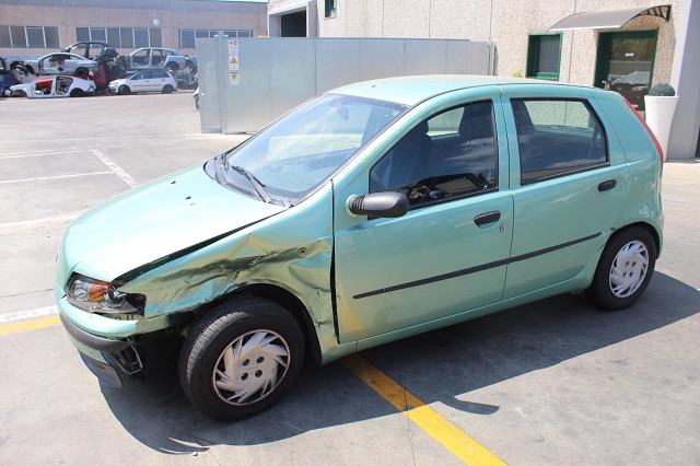 FIAT PUNTO 1.2 B 44KW 5M 5P (2002) RICAMBI IN MAGAZZINO