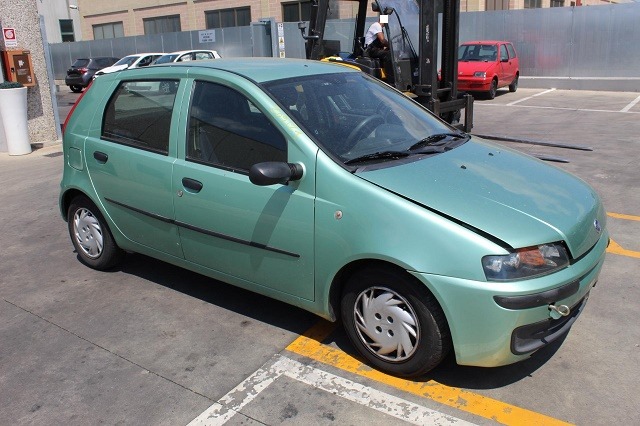 FIAT PUNTO 1.2 B 44KW 5M 5P (2002) RICAMBI IN MAGAZZINO