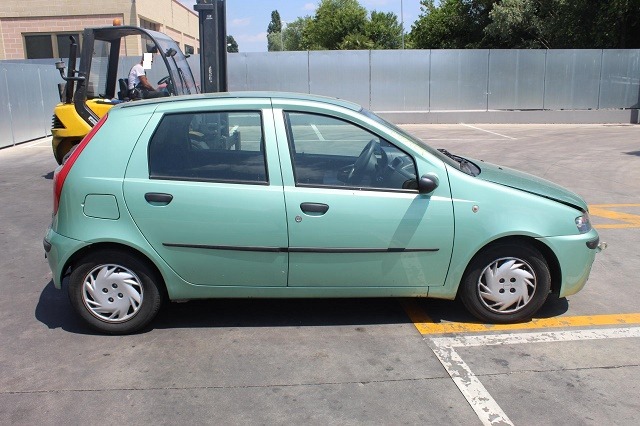 FIAT PUNTO 1.2 B 44KW 5M 5P (2002) RICAMBI IN MAGAZZINO