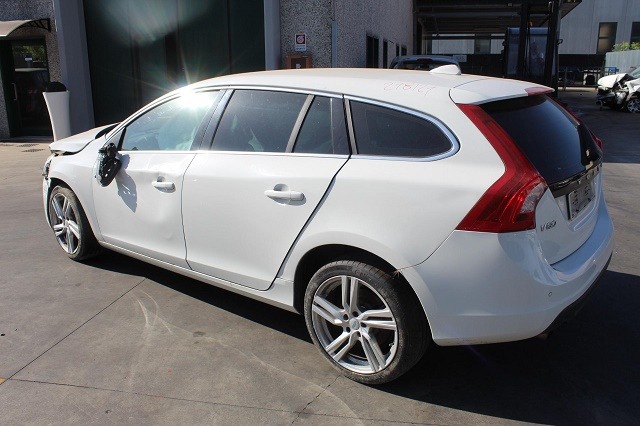 VOLVO V60 SW 1.6 D 84KW 6M 5P (2011) RICAMBI IN MAGAZZINO