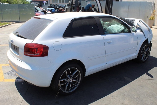 AUDI A3 1.6 D 77KW 5M 3P (2010) RICAMBI IN MAGAZZINO