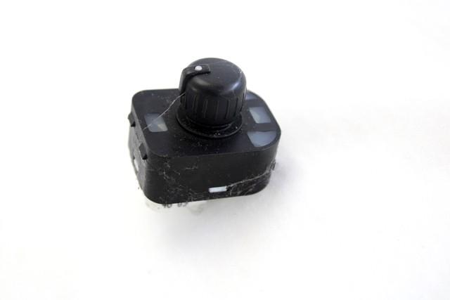 STIKALA ELEKTRICNIH OGLEDAL  OEM N. 8E0959565A ORIGINAL REZERVNI DEL AUDI A3 MK2R 8P 8PA 8P1 8P7 (2008 - 2012)DIESEL LETNIK 2010