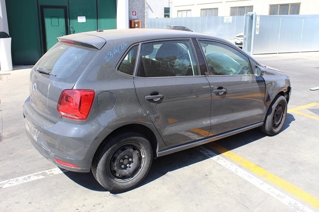 VOLKSWAGEN POLO 1.0 B 44KW 5M 5P (2015) RICAMBI IN MAGAZZINO