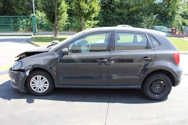 VOLKSWAGEN POLO 1.0 B 44KW 5M 5P (2015) RICAMBI IN MAGAZZINO