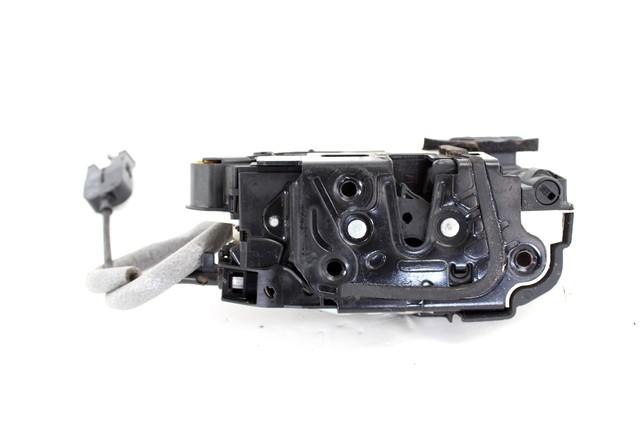 CENTRALNI ZAKLEP SPREDNJIH VRAT  OEM N. 5K1837016B ORIGINAL REZERVNI DEL VOLKSWAGEN GOLF VI 5K1 517 AJ5 MK6 (2008-2012) DIESEL LETNIK 2011