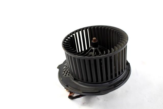 VENTILATOR  KABINE  OEM N. 3C1820015Q ORIGINAL REZERVNI DEL VOLKSWAGEN GOLF VI 5K1 517 AJ5 MK6 (2008-2012) DIESEL LETNIK 2011