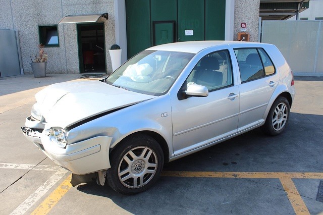 VOLKSWAGEN GOLF 4 1.9 D 74KW 5M 5P (2002) RICAMBI IN MAGAZZINO