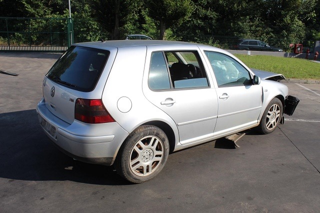 VOLKSWAGEN GOLF 4 1.9 D 74KW 5M 5P (2002) RICAMBI IN MAGAZZINO