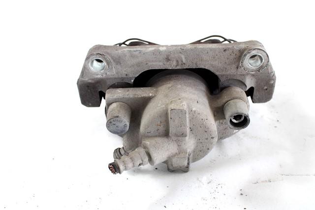 SPREDNJE DESNE ZAVORNE CELJUSTI  OEM N. 7701065267 ORIGINAL REZERVNI DEL RENAULT MEGANE MK2 R BM0/1 CM0/1 EM0/1 KM0/1 LM0/1 BER/GRANDTOUR  (2006 - 2009) DIESEL LETNIK 2006