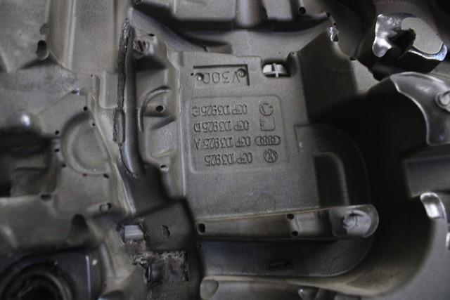 POKROV MOTORJA  OEM N. 03P103925D ORIGINAL REZERVNI DEL SEAT IBIZA 6J5 6P1 MK4 R BER/SW (2012 -2017) DIESEL LETNIK 2014