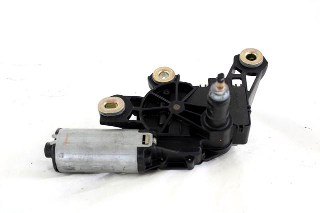 MOTORCEK ZADNJEGA BRISALCA OEM N. 3B9955711F ORIGINAL REZERVNI DEL VOLKSWAGEN PASSAT B5.5 3B3 3B6 3BG R BER/SW (11/2000 - 2005) DIESEL LETNIK 2004