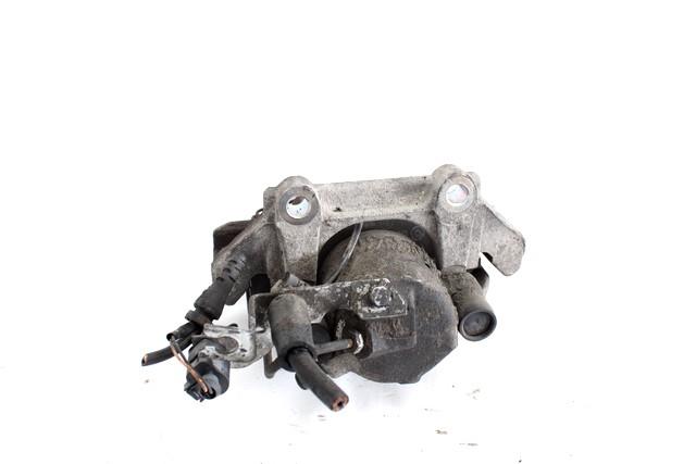 SPREDNJE LEVE ZAVORNE CELJUSTI  OEM N. 8E0615123A ORIGINAL REZERVNI DEL VOLKSWAGEN PASSAT B5.5 3B3 3B6 3BG R BER/SW (11/2000 - 2005) DIESEL LETNIK 2004