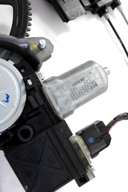 MEHANIZEM DVIGA SPREDNJIH STEKEL  OEM N. 57273 SISTEMA ALZACRISTALLO PORTA ANTERIORE ELETTR ORIGINAL REZERVNI DEL HYUNDAI I20 PB PBT MK1 R (2012 - 2014) BENZINA/GPL LETNIK 2014