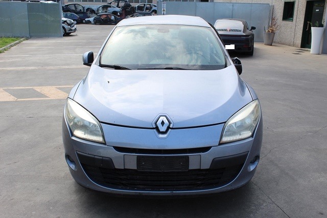 RENAULT MEGANE 1.5 D 81KW 6M 5P (2009) RICAMBI IN MAGAZZINO