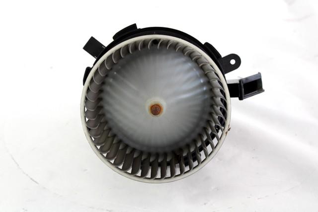 VENTILATOR  KABINE  OEM N. 8T1820021 ORIGINAL REZERVNI DEL AUDI A4 B8 8K2 BER/SW/CABRIO (2007 - 11/2015) DIESEL LETNIK 2015