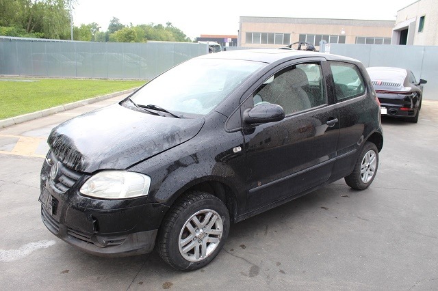 VOLKSWAGEN FOX 1.4 D 51KW 5M 3P (2007) RICAMBI IN MAGAZZINO 