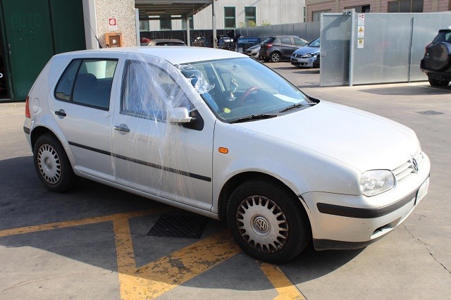 VOLKSWAGEN GOLF 4 1.6 B 74KW 5M 5P (1998) RICAMBI IN MAGAZZINO