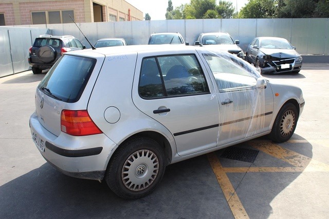 VOLKSWAGEN GOLF 4 1.6 B 74KW 5M 5P (1998) RICAMBI IN MAGAZZINO