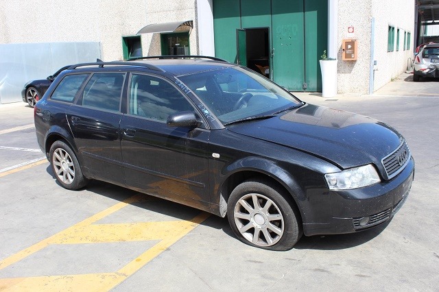 AUDI A4 SW 1.9 D 96KW 6M 5P (2002) RICAMBI IN MAGAZZINO