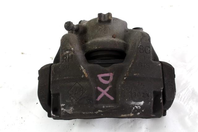 SPREDNJE DESNE ZAVORNE CELJUSTI  OEM N. 410018218R ORIGINAL REZERVNI DEL RENAULT MEGANE MK3 BZ0/1 B3 DZ0/1 KZ0/1 BER/SPORTOUR/ESTATE (2009 - 2015) DIESEL LETNIK 2009