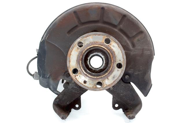 LEVI VRTLJIVI LEZAJ / PESTO KOLESA Z LEZAJEM SPREDAJ OEM N. 6Q0407255AC ORIGINAL REZERVNI DEL VOLKSWAGEN FOX 5Z1 5Z3 5Z4 (2005 - 2011) DIESEL LETNIK 2007