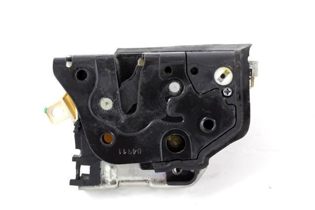 CENTRALNI ZAKLEP SPREDNJIH VRAT  OEM N. 8J1837016C ORIGINAL REZERVNI DEL AUDI Q5 8R B8 (10/2008 - 06/2012) DIESEL LETNIK 2011