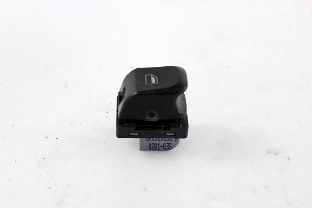 ZADNJE STIKALO OEM N. 8K0959855A ORIGINAL REZERVNI DEL AUDI Q5 8R B8 (10/2008 - 06/2012) DIESEL LETNIK 2011