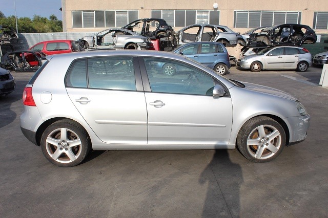 VOLKSWAGEN GOLF 5 2.0 D 103KW 6M 5P (2004) RICAMBI IN MAGAZZINO