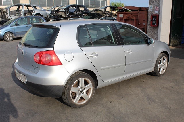 VOLKSWAGEN GOLF 5 2.0 D 103KW 6M 5P (2004) RICAMBI IN MAGAZZINO