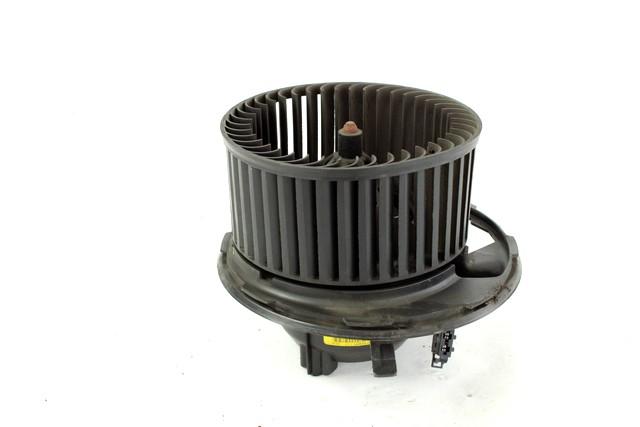 VENTILATOR  KABINE  OEM N. 1K1820015G ORIGINAL REZERVNI DEL SKODA OCTAVIA MK2 R 1Z5 BER/SW (2008 - 2012)DIESEL LETNIK 2009