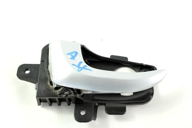 NOTRANJA KLJUKA  OEM N. 82613-GD000 ORIGINAL REZERVNI DEL HYUNDAI I30 GD MK2 (2011 - 2017)BENZINA LETNIK 2013